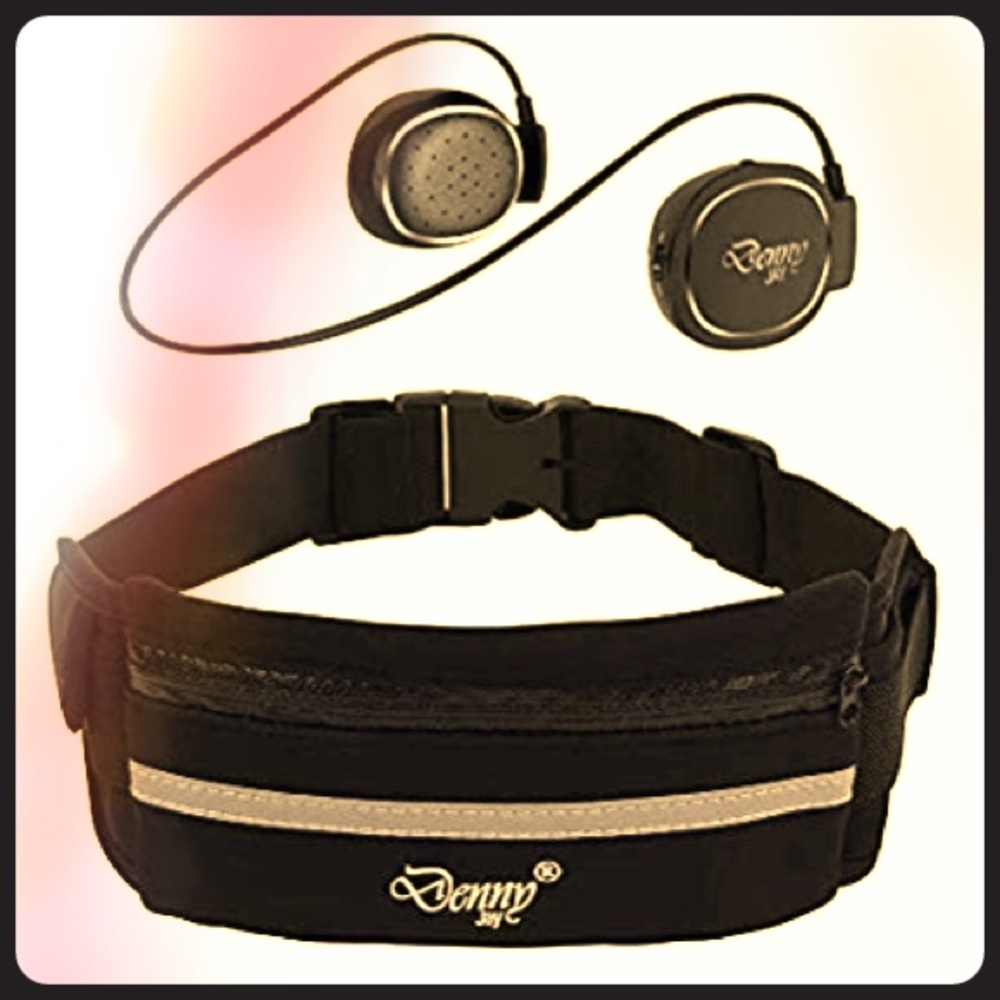 ❗️Waist Pack with Bluetooth Headphones ❗️